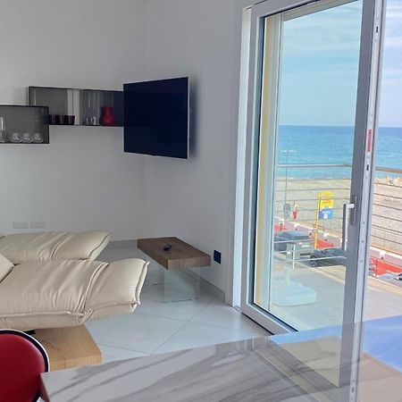 Mare Blu Daire Ventimiglia Dış mekan fotoğraf